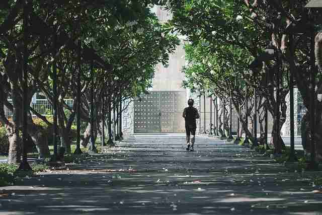 探花精选互动新玩法｜应用版本更新提示打破传统拍摄框架